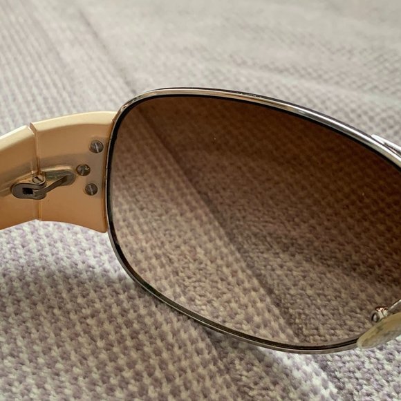 Prada women\'s sunglasses main image 10